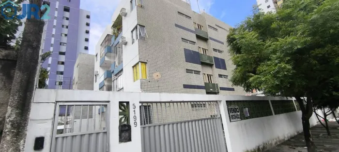 Apartamento à venda em Candeias