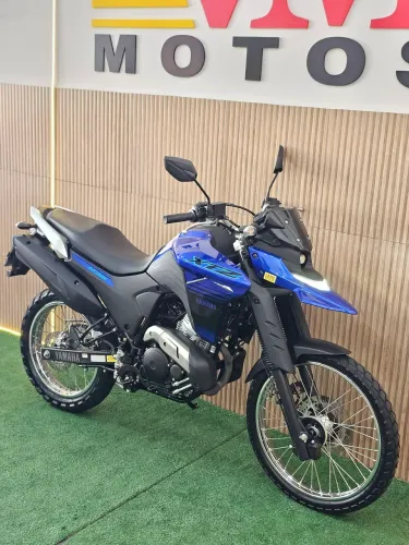 YAMAHA LANDER 250 2025 connected abs
