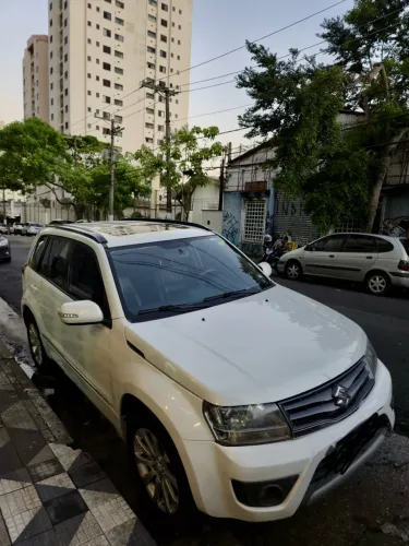 Suzuki Grand Vitara 2.0 16V 4x2/4x4 5P Aut. 2014