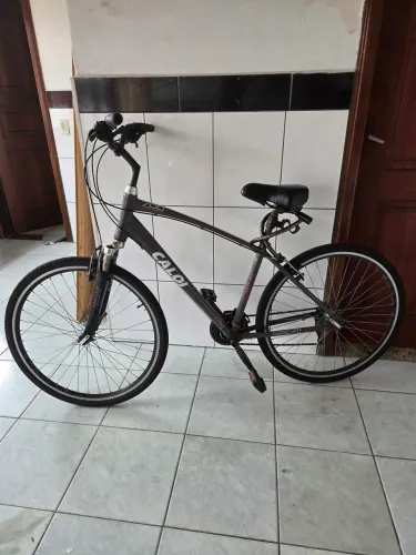 ?Bicicleta Caloi 700 Comfort - Aro 700 / Urbana