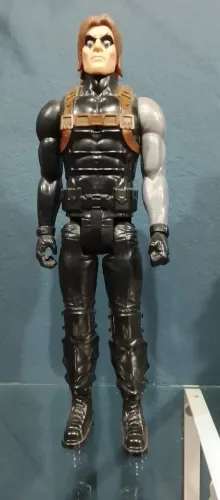 Boneco Marvel Soldado Invernal Titan Hero