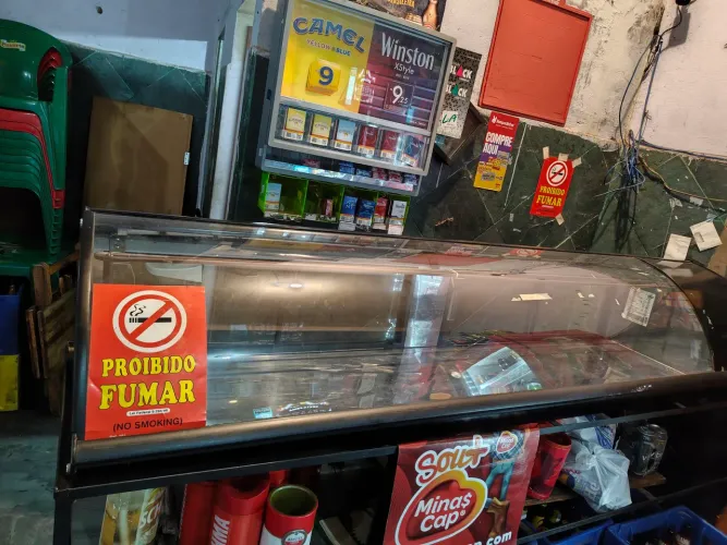 Vitrine resfriada para sushi 1,50m Gelopar 110w