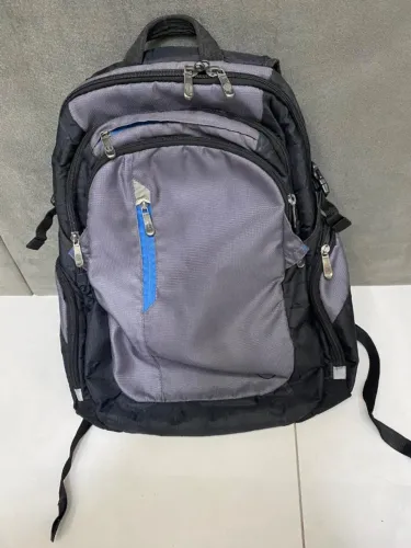 Mochila Dell Tek Backpack 15.6" Cinza Escuro 45cm altura