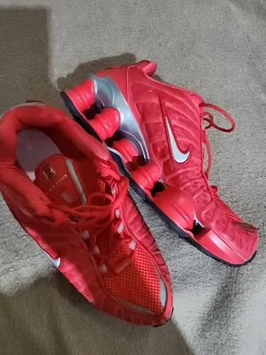 Tênis Nike shox tt vermelho seminário novo