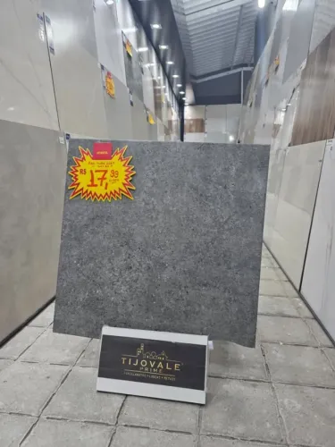 PISO EXTERNO 62X62 R$ 17,99 - ( FALAR COM LUCÍRIA)