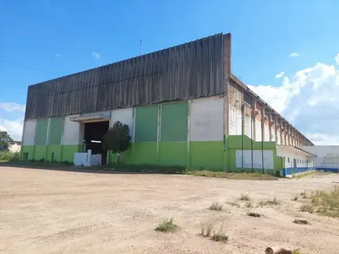 ÀREA DE 66.862,00 M² GALPÃO 7.000 M² DE FRENTE BR/RJ/101 PARQUE SANTOS DUMONT