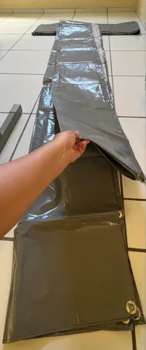 Lona impermeável.