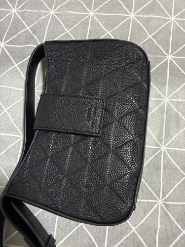 Bolsa preta estruturada