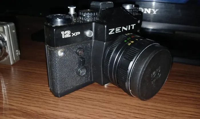 Camera zenit 12 xp 35 mm ( aceito oferta)