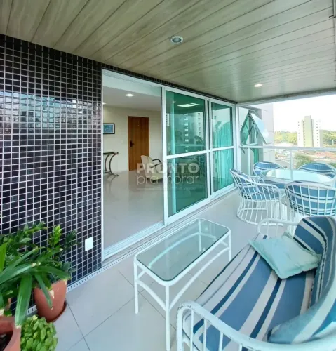 Apartamento para venda possui 202 m²com 4 quartos em Jaqueira - Recife - PE