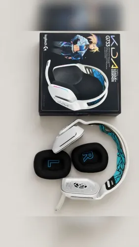 Fone Logitech G733 edição KDA