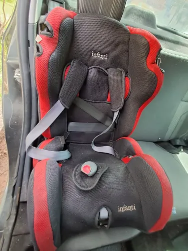 Cadeirinha infantil para carro