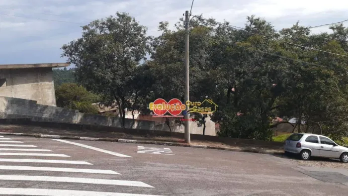 Terreno Comercial - Jardim Ipê