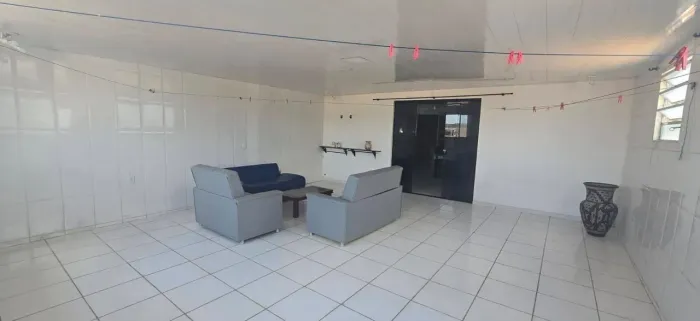 Casa Triplex 500m² no Marco 4 Quartos, 1 Suíte e Excelente Localização