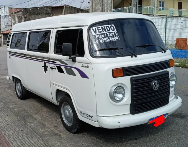 Volkswagen Kombi Standard 1.4 MI Total Flex 8V 2011