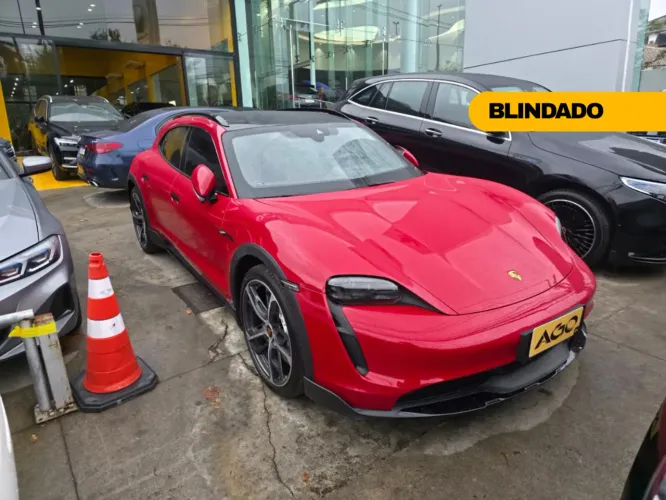 Porsche Taycan 4S (elétrico) 2024