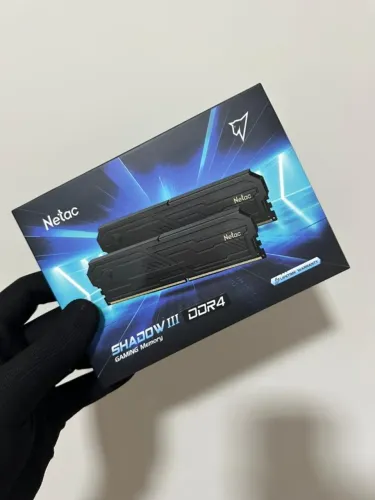LACRADO - 16GB (2X8) RAM DDR4 3200MHz
