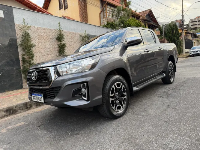Toyota Hilux CD SRV 4X4 2.8 TDI Diesel Aut. 2018