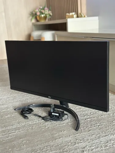 Monitor LG UltraWide 29? + Suporte Articulado - IPS, 100Hz, HDR10