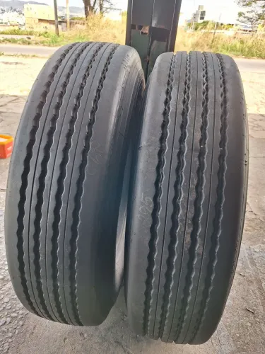 Pneus 295 80 22.5 Durable (reformados)