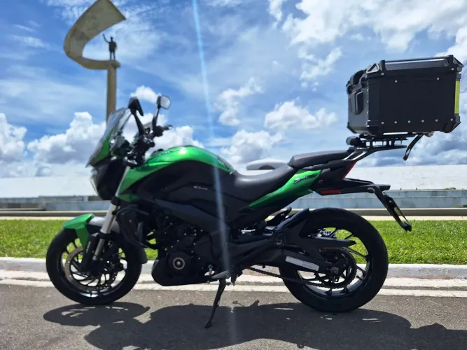 Bajaj Dominar 400 - 2024 (40cv - 6 marchas)