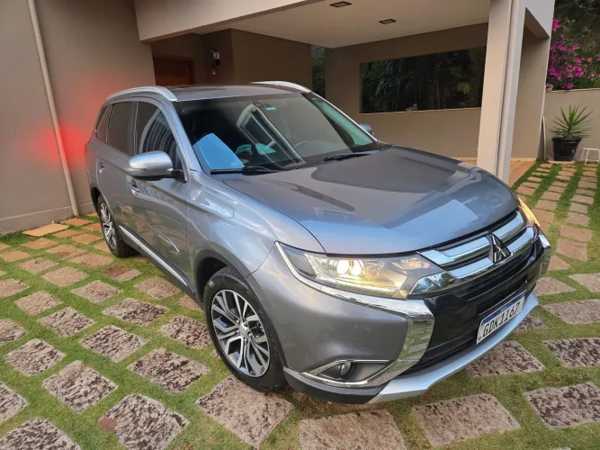 Mitsubishi Outlander 2.2 165cv Diesel Aut. 2017