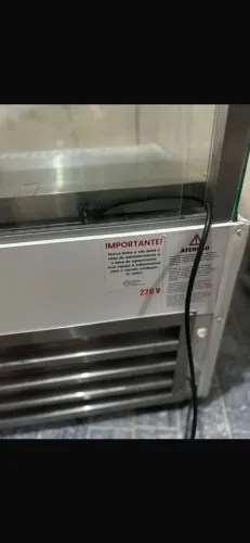 Vitrina refrigerada Glass