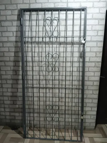 Grade de barbada 1metro x2m10 dois porta cadeado