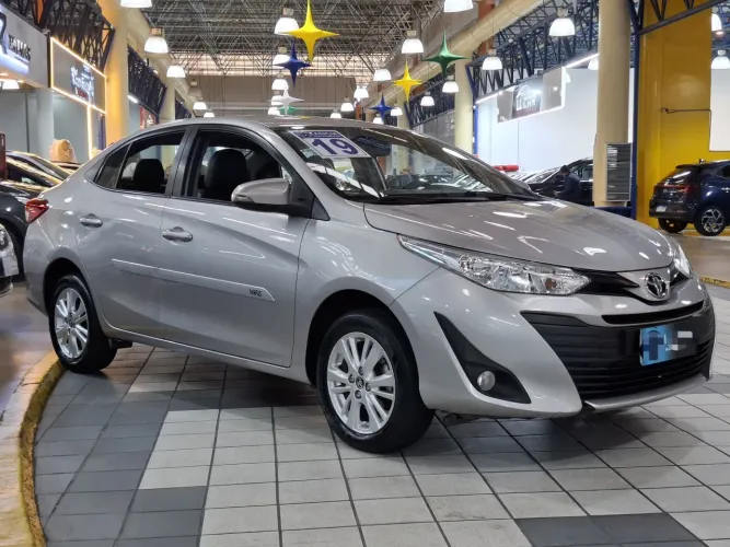 Toyota Yaris XL Sedan 1.5 Flex 16V 4P Aut. 2019