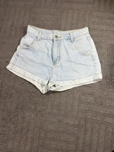 Short Jeans