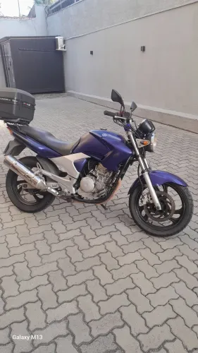 Fazer 250