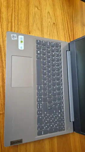 Lenovo Core I5 10210u 8gb Ram Ssd 256gb Tela 15.6 Pol. (Usado)
