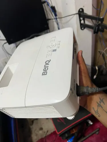 Projetor BENQ MS550 3600 lúmens de brilho para imagens nítidas.
