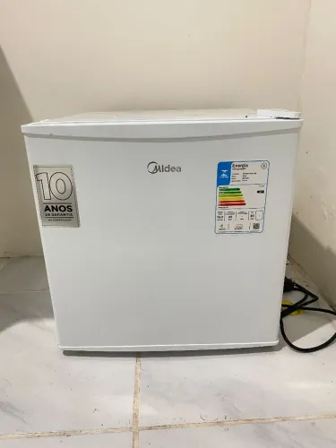 FRIGOBAR MIDEA 45L