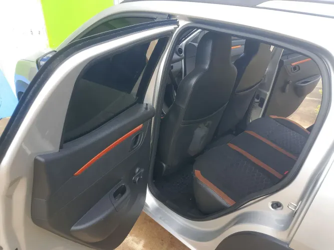 Renault Kwid Outsider 1.0 Flex 12V 5P Mec. 2022