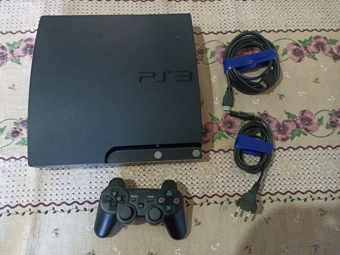 Vendo Playstation 3, funcionando perfeitamente. Pego Playstation 2. Parcelo nos cartões.