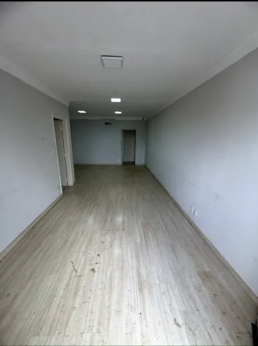 Casa Comercial - 06 Salas - Avenida Meira Júnior - Campos Eliseos
