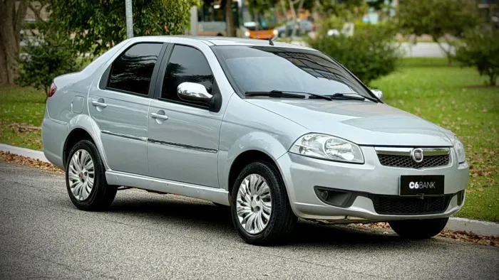 Fiat Siena EL Celeb. 1.4 MPI Fire Flex 8V 4P 2013