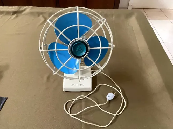 Ventilador Arno 25cm - Branco / Azul anos 70 (Espetacular)