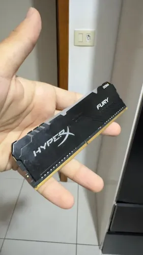 Memória Kingston Fury 8GB DDDR4 3200mhz RGB