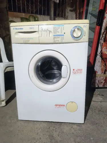 Máquina de lavar Electrolux
