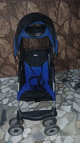 Carrinho bebê Jeep