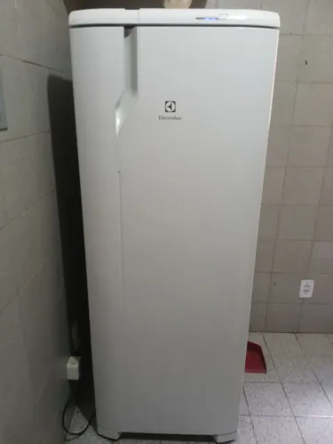 Geladeira electrolux
