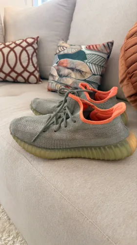 Tenis Yeezy Boost 350 V2 Desert Sage