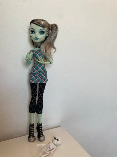 Frankie Stein Killer Style Monster High Mattel Passeio No Shopping
