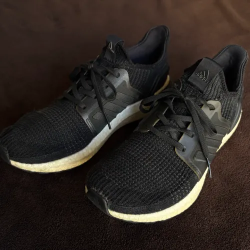 Tênis Adidas Ultraboost 19 tamanho 43 preto