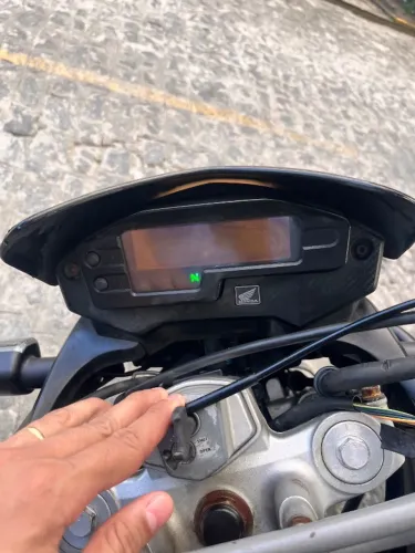 Moto precisando de alguns reparos