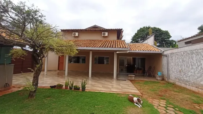 COD273 -Sobrado no bairro RITA VIEIRA- Campo Grande - MS
