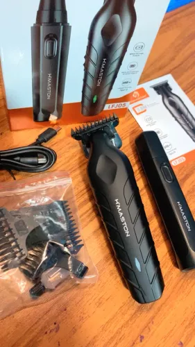 Máquina de barba e cabelo + aparador de pelos