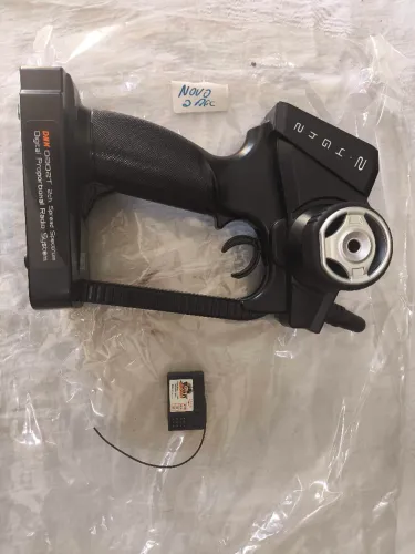 Rádio Transmissor 2.4ghz C/ Receptor Rc 2 Canais Dhk D302t